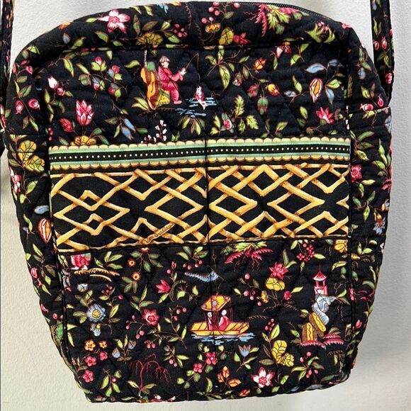 Vera Bradley Ming Floral Mother’s Day Out Shoulder Bag RARE! - Picture 2 of 7